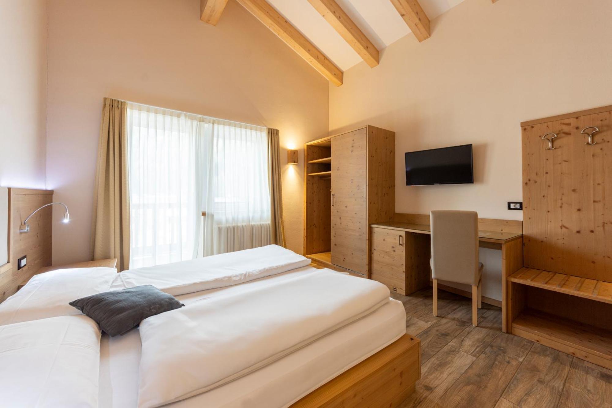Park Hotel Avisio Soraga Exterior photo