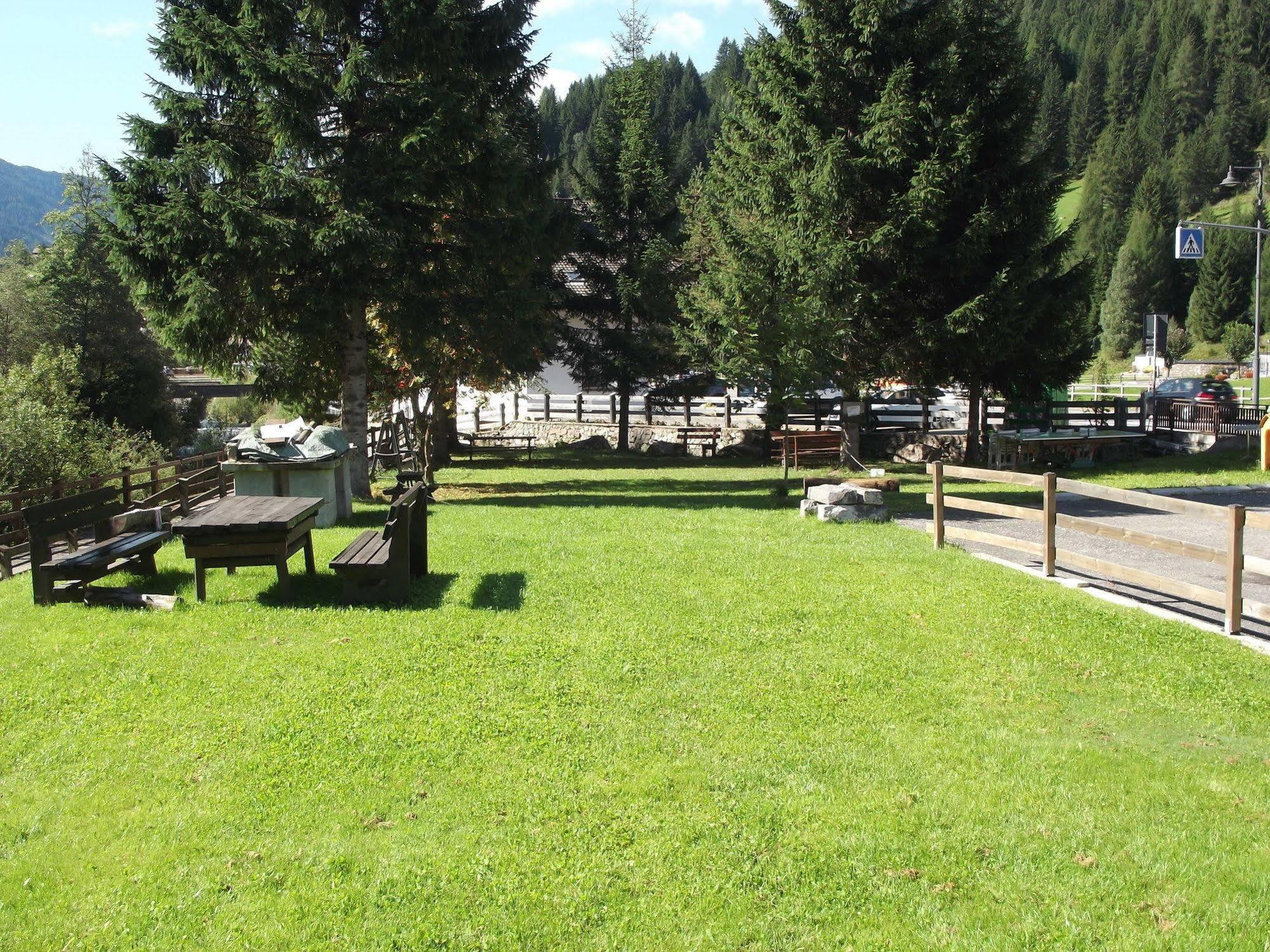 Park Hotel Avisio Soraga Exterior photo